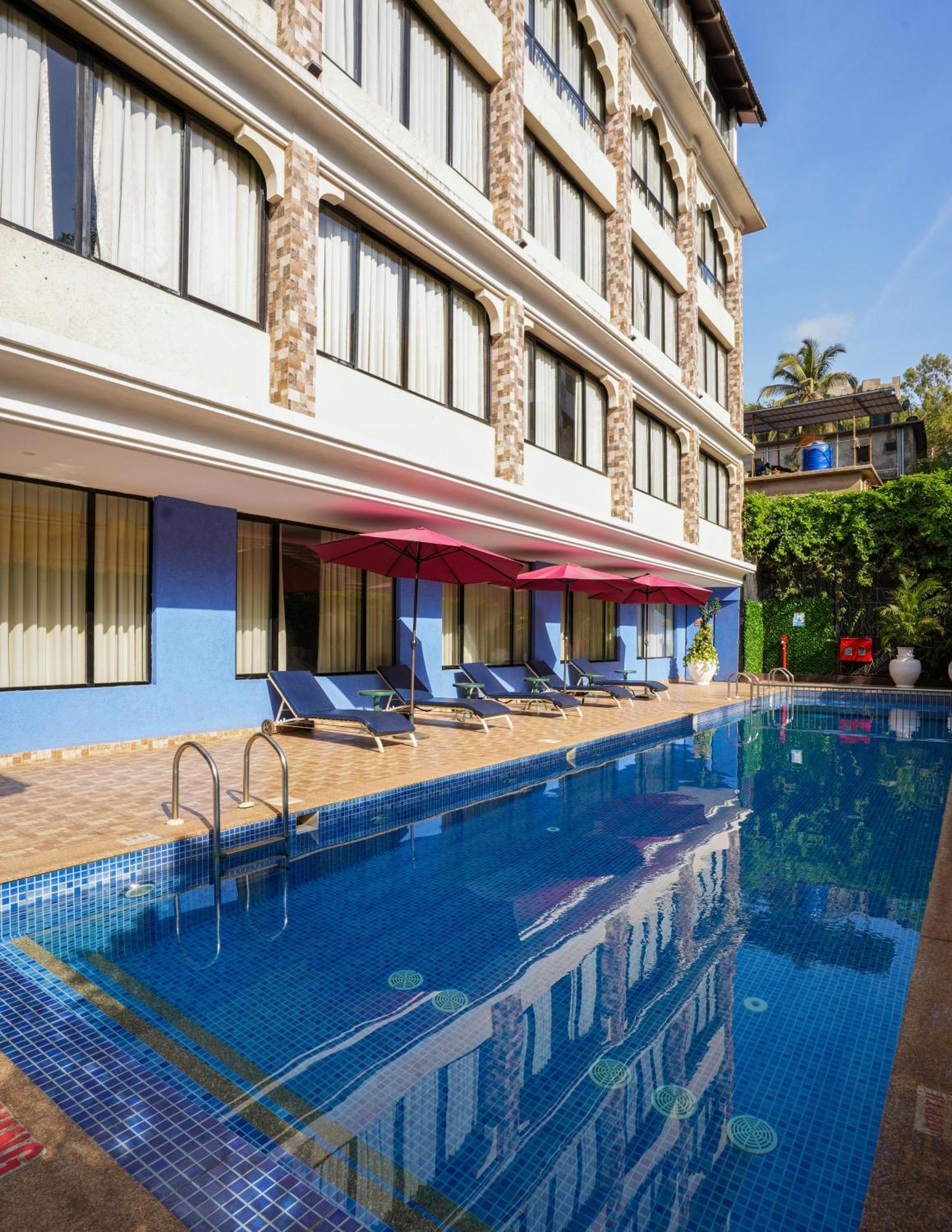 Rio Boutique Hotel Candolim Bagian luar foto