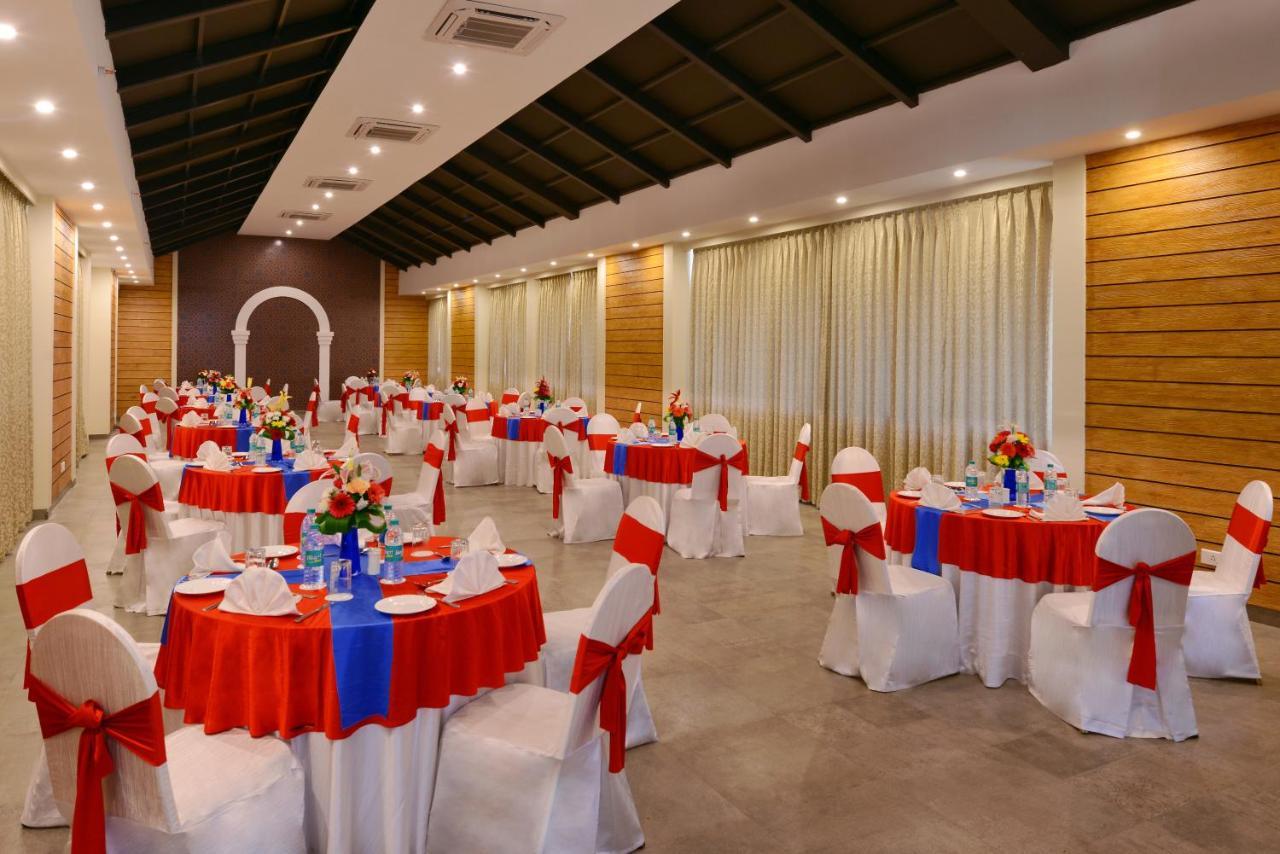 Rio Boutique Hotel Candolim Bagian luar foto